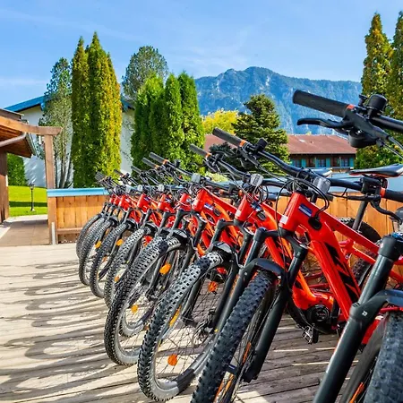Bergmayr - Chiemgauer Alpenhotel 호텔 3*
