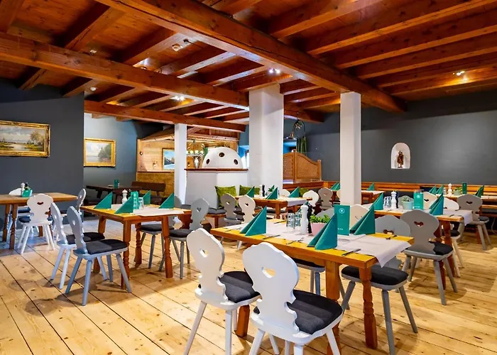 Bergmayr - Chiemgauer Alpenhotel Hotell 3*