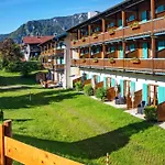 Bergmayr - Chiemgauer Alpenhotel Hotel 3*