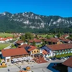 Bergmayr - Chiemgauer Alpenhotel Hotel