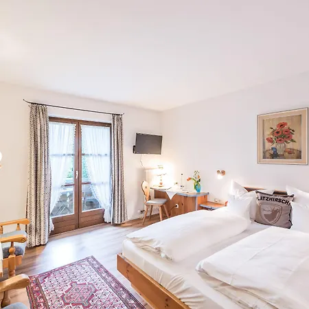 Bergmayr - Chiemgauer Alpenhotel מלון 3*