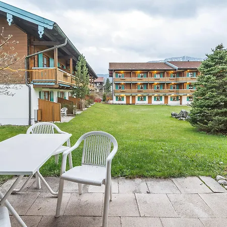 Bergmayr - Chiemgauer Alpenhotel מלון