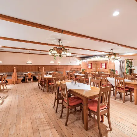 מלון Bergmayr - Chiemgauer Alpenhotel 3*