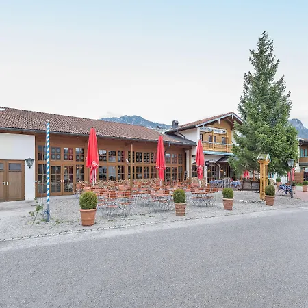 Bergmayr - Chiemgauer Alpenhotel מלון 3*
