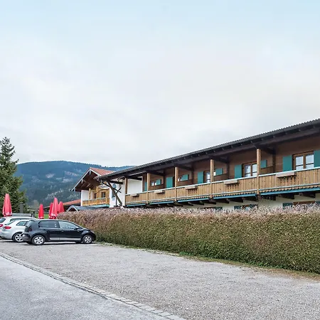 Bergmayr - Chiemgauer Alpenhotel 3* אינזל