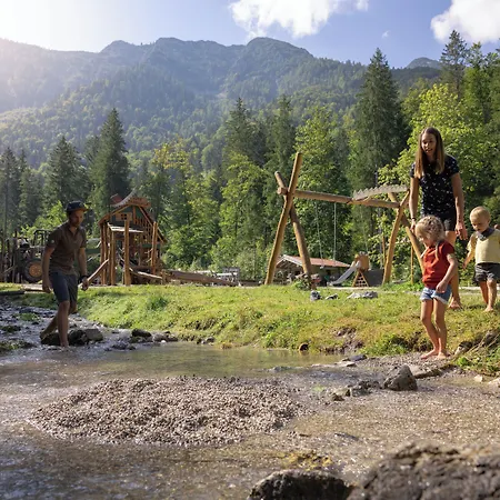 Bergmayr - Chiemgauer Alpenhotel Hotel