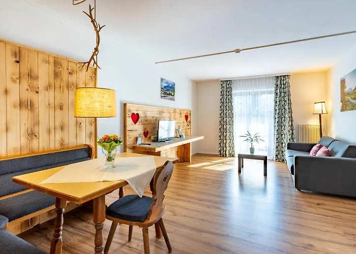 Отель Bergmayr - Chiemgauer Alpenhotel Инцелль